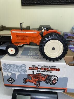 Allis-Chalmers D19 Limited Edition 1/16 Scale